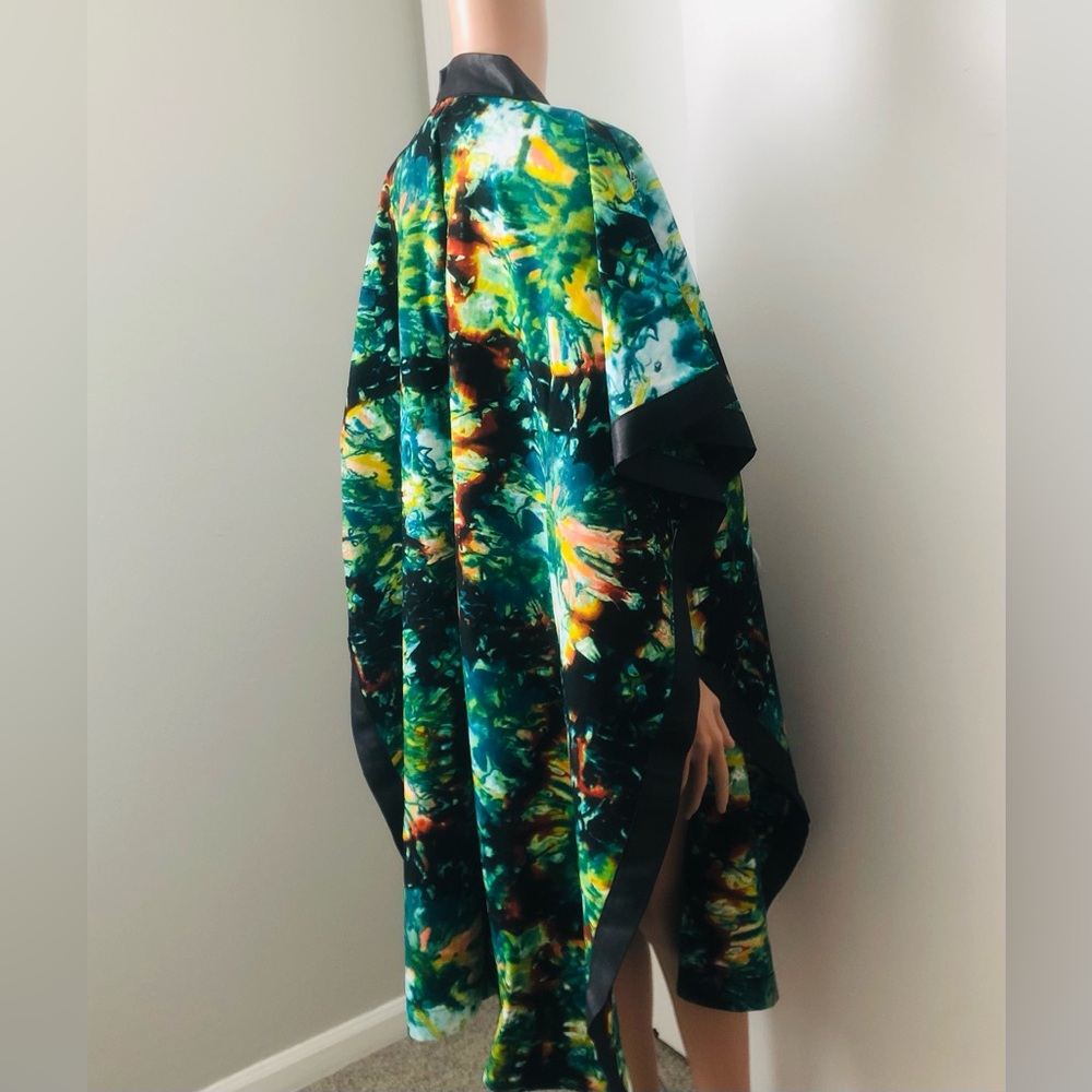 Colorful Abstract Kimono - Picture 6 of 16